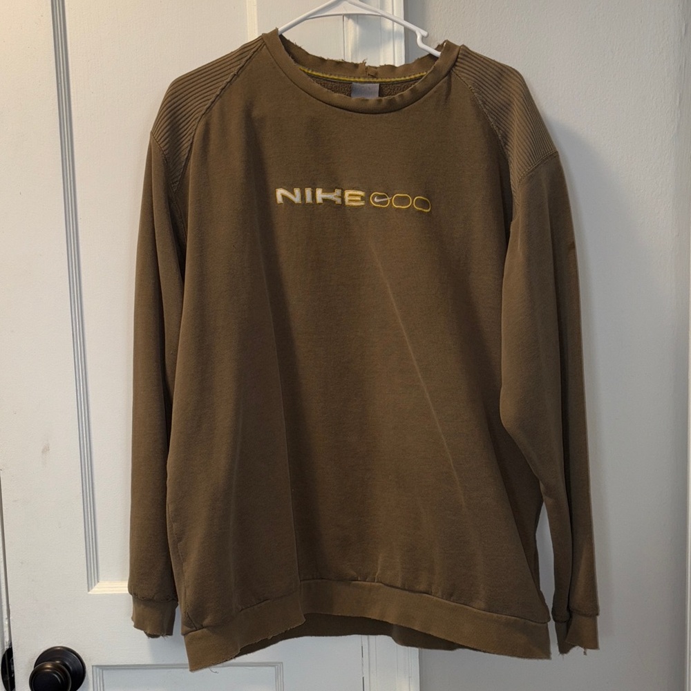 Nike Vintage Men's Brown/Greenish Crewneck Sweater